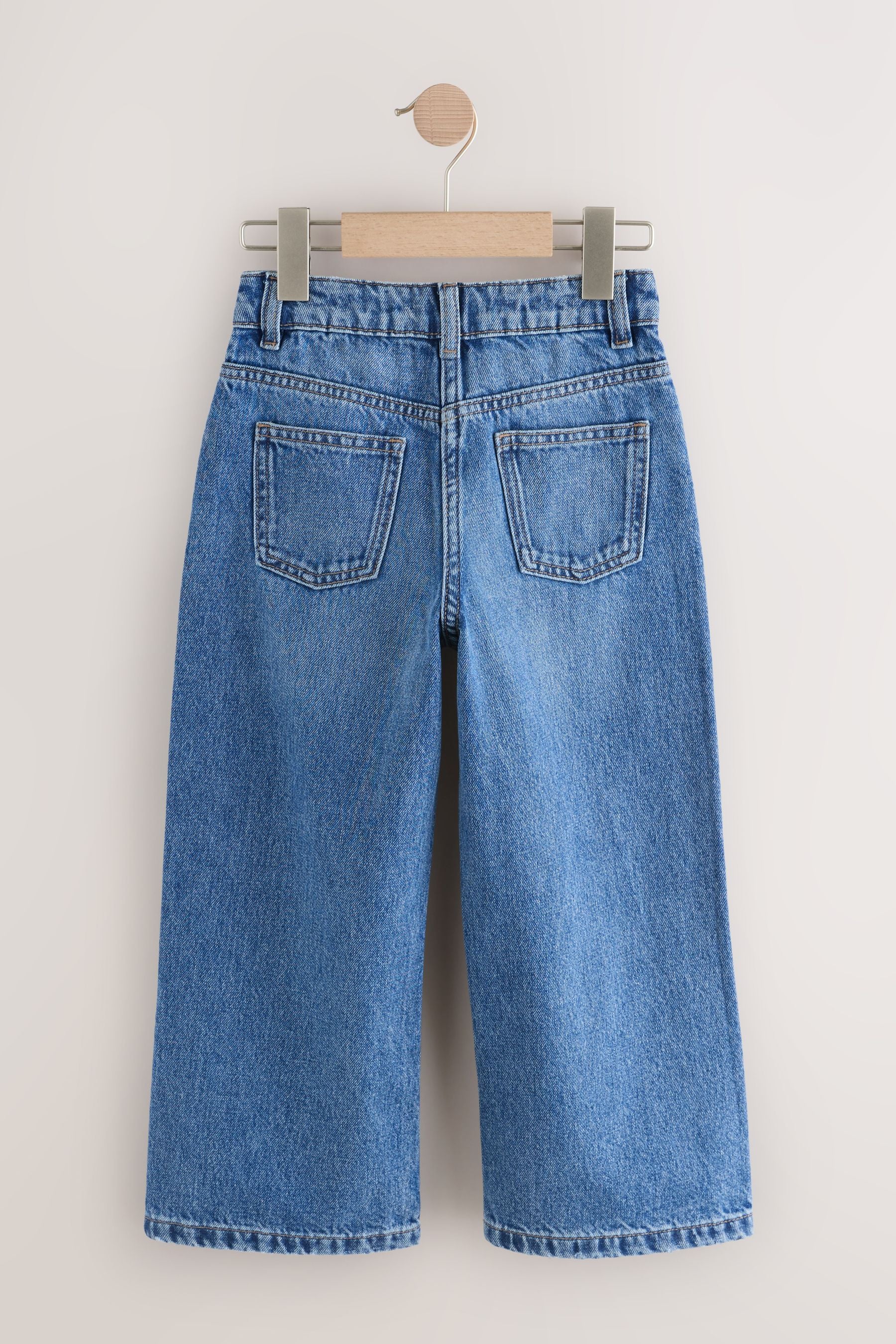 AM8799s2_3L.jpg