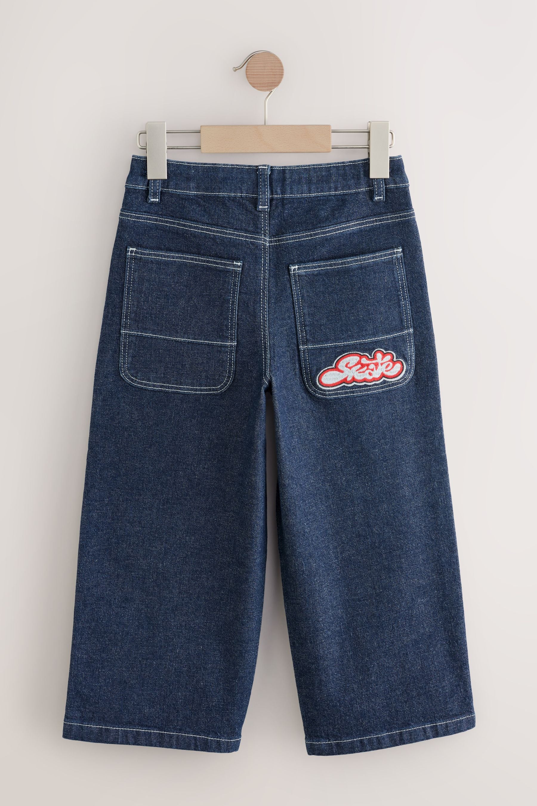 AW2144s2_3L.jpg