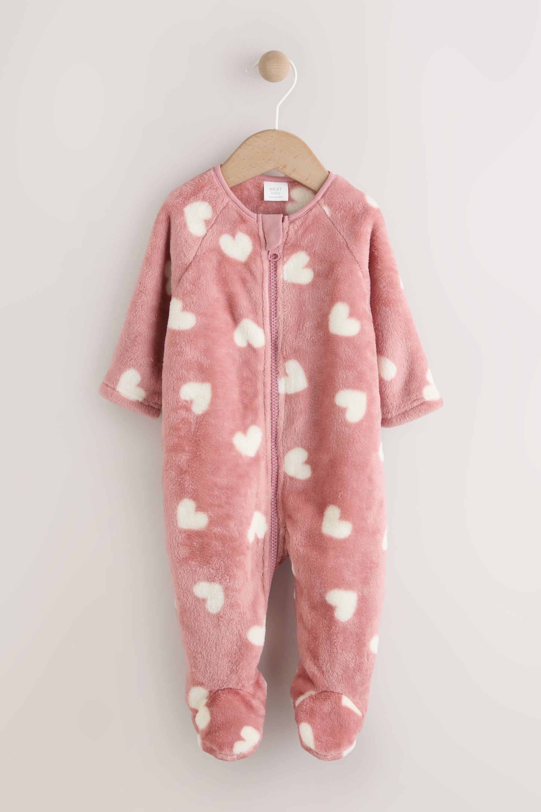 AW2304s5_3L.jpg