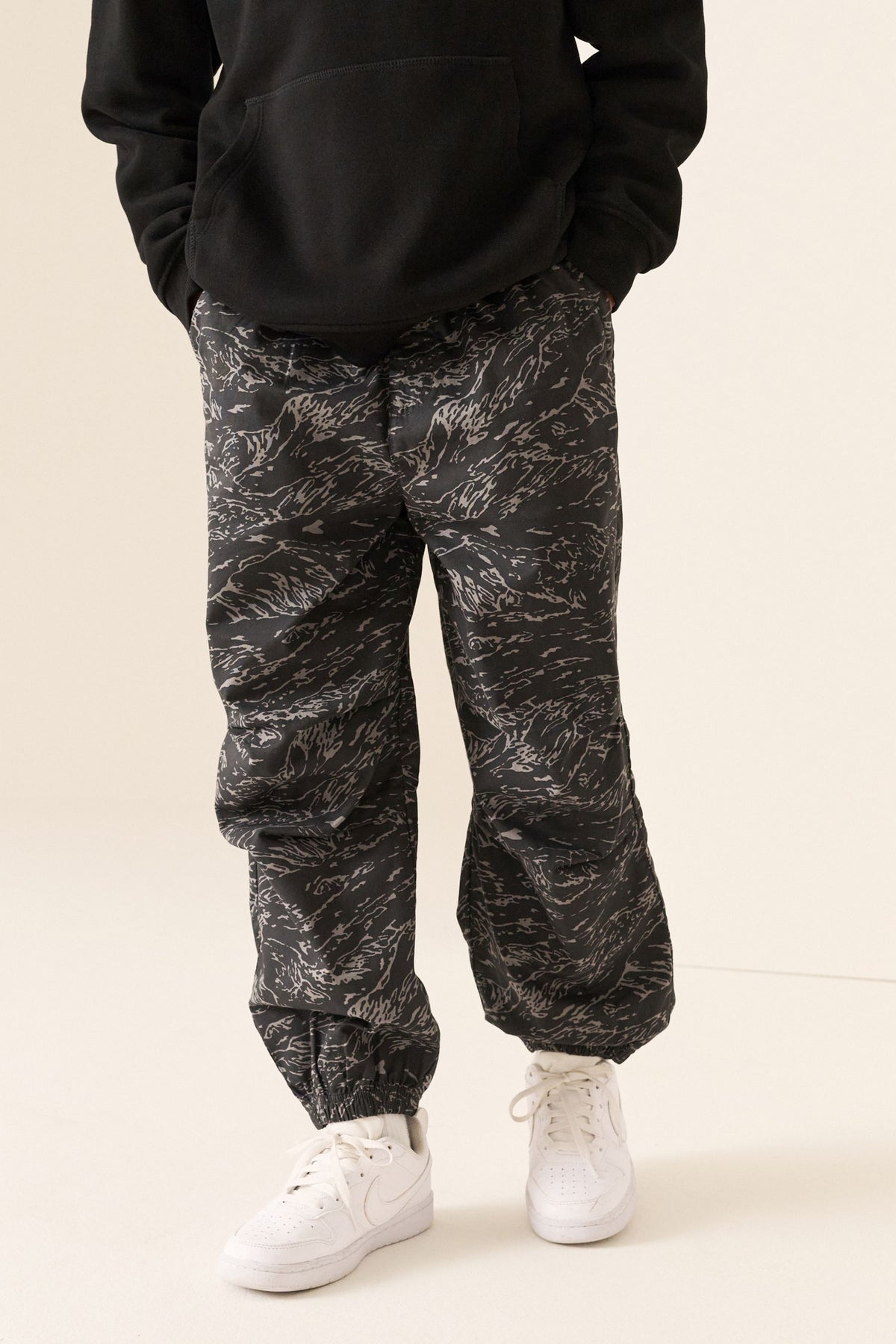 Pantaloni Parachute Superwide Camuflaj - Camuflaj, Băieți, 3 ani - 16 ani, NEXT