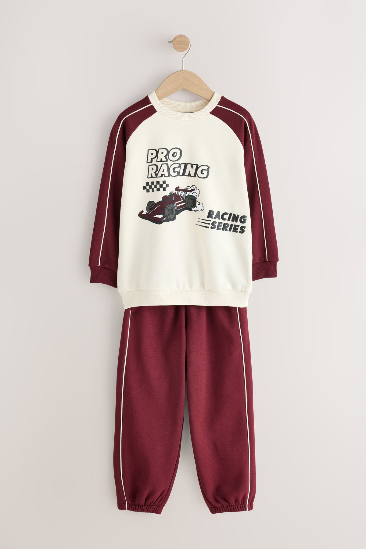 Set bluză cu guler rotund și pantaloni de trening – roșu, băieți, 3-6 luni - 6-7 ani, NEXT - imagine 4