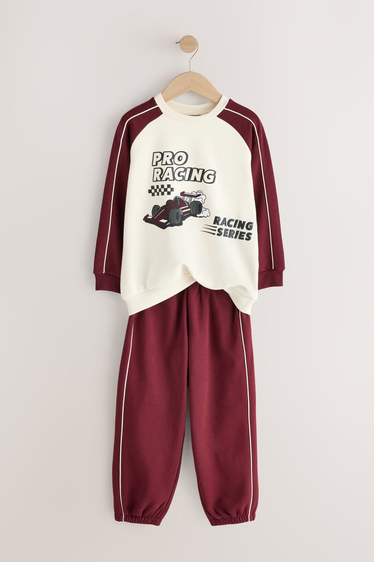 Set bluză cu guler rotund și pantaloni de trening – roșu, băieți, 3-6 luni - 6-7 ani, NEXT - imagine 12