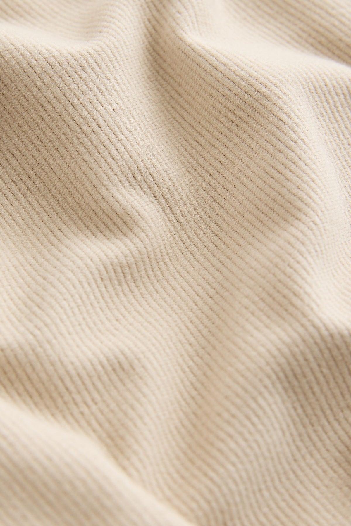 G76682s10_3L.jpg