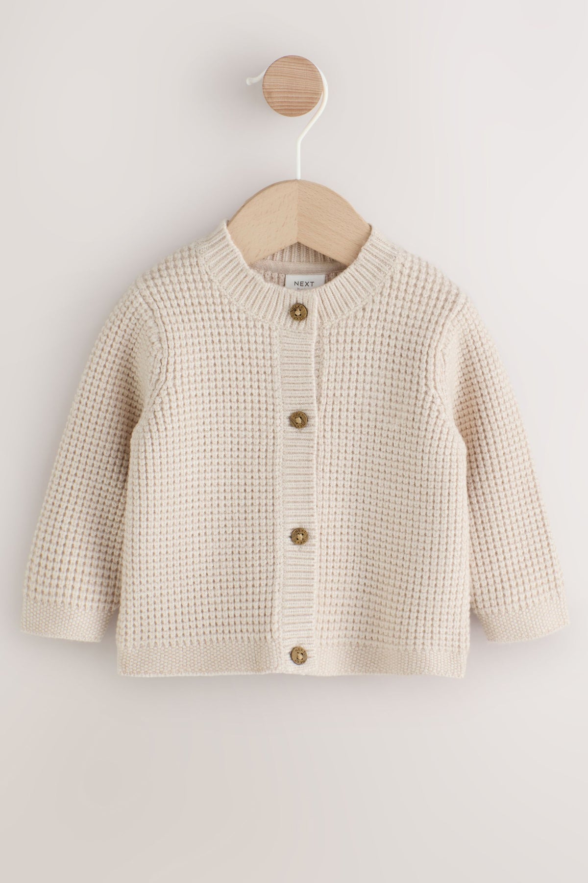 Cardigan tricotat pentru bebeluși cu mesaj Little and Loved pe spate – neutru, nou-născuți, mărime inițială - 1,5-2 ani, NEXT - imagine 2