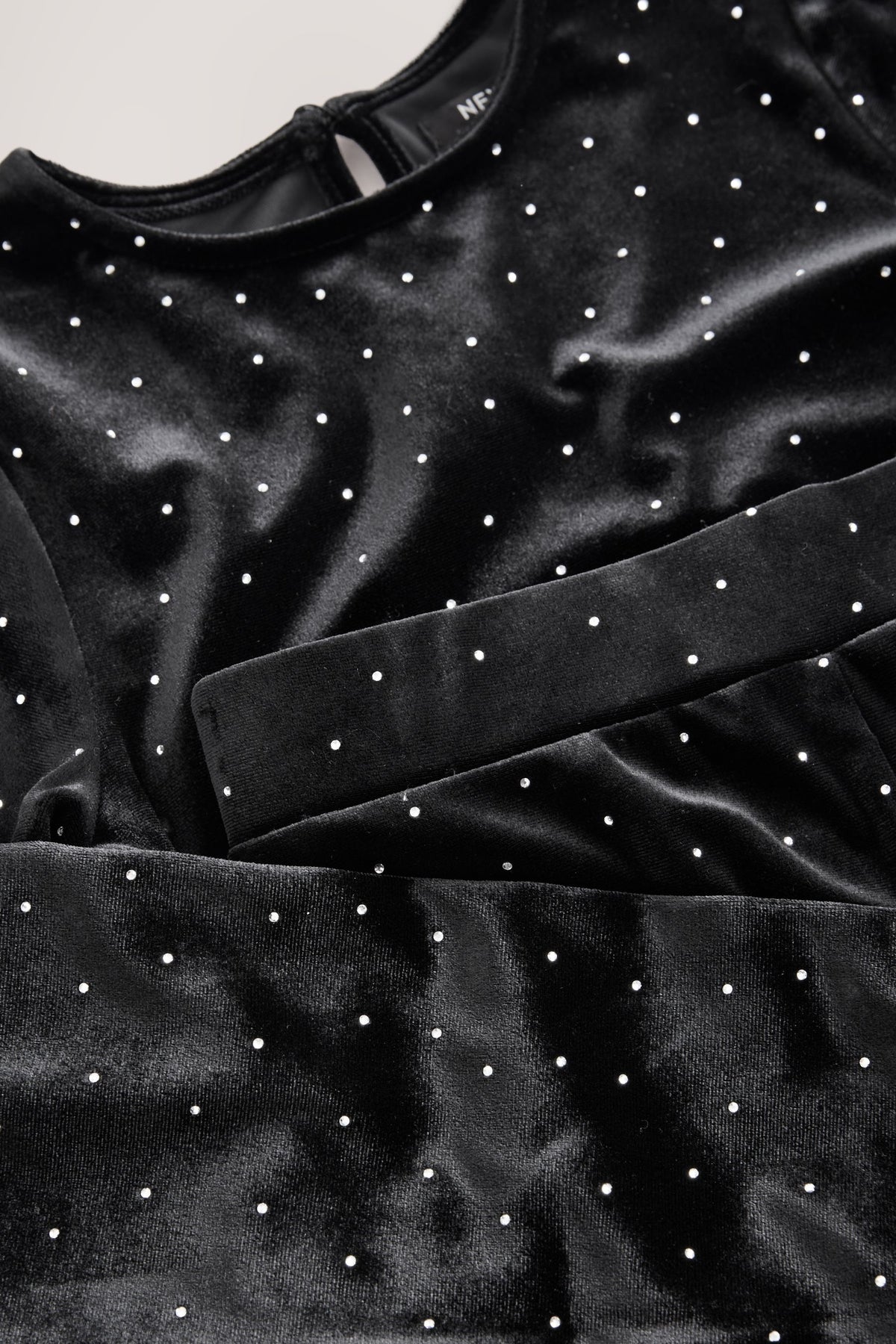 Set cu pantaloni din velur cu sclipici – negru, fete, 3 ani - 16 ani, NEXT - imagine 10
