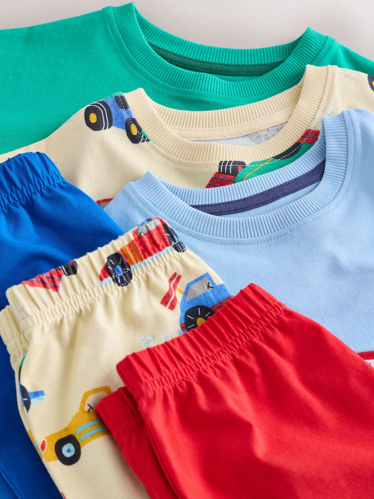 Set de 3 pijamale scurte cu imprimeu mașini de curse – albastru/verde/roșu/ecru