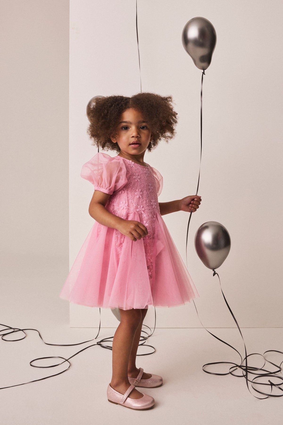 Rochie de ocazie cu clini și flori 3D – roz, fete, 3-6 luni - 7-8 ani, NEXT - imagine 9