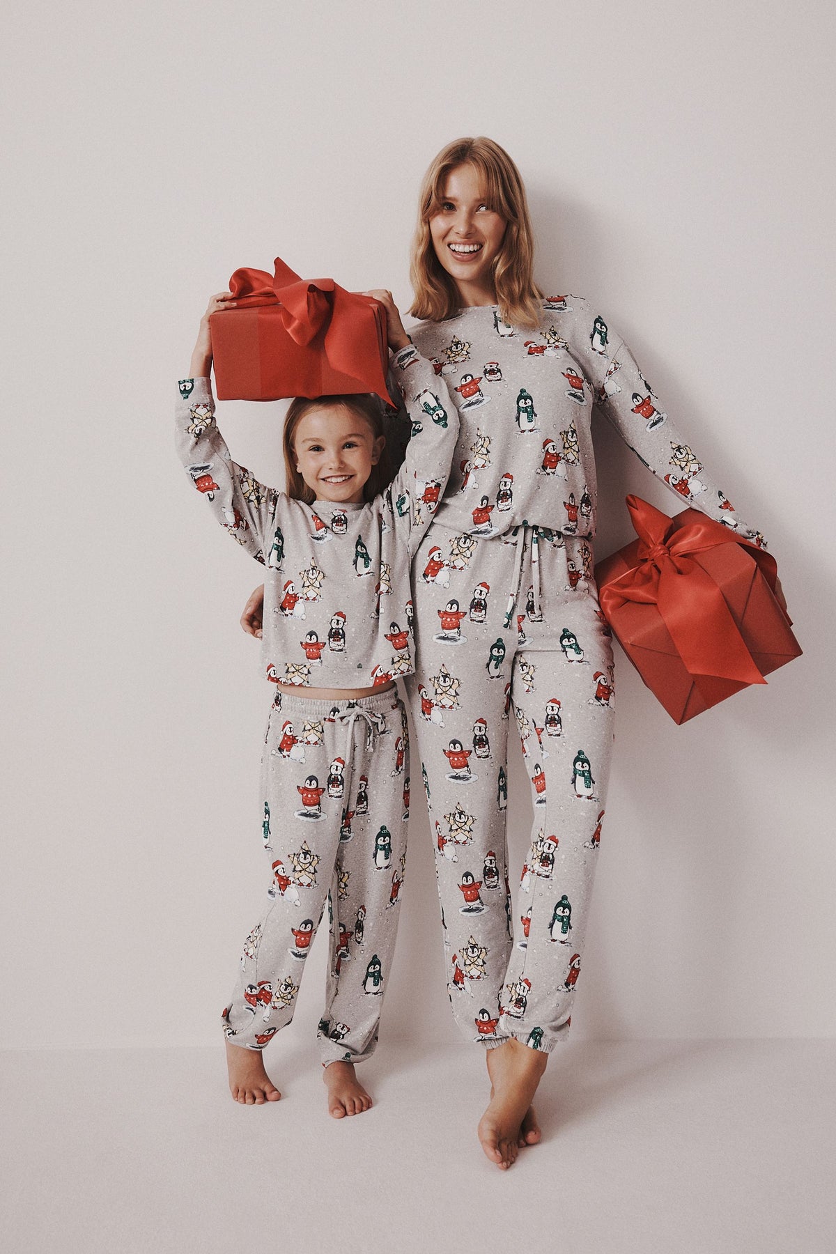 XMAS O1 JOG PENGU GR - Grey, Girls, 9-12 Mths - 16 Yrs, NEXT - imagine 7