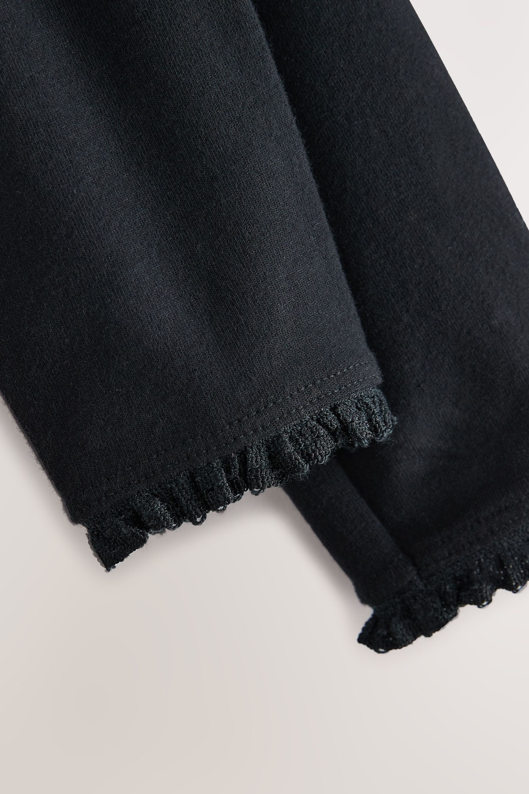 549756s4_3L.jpg