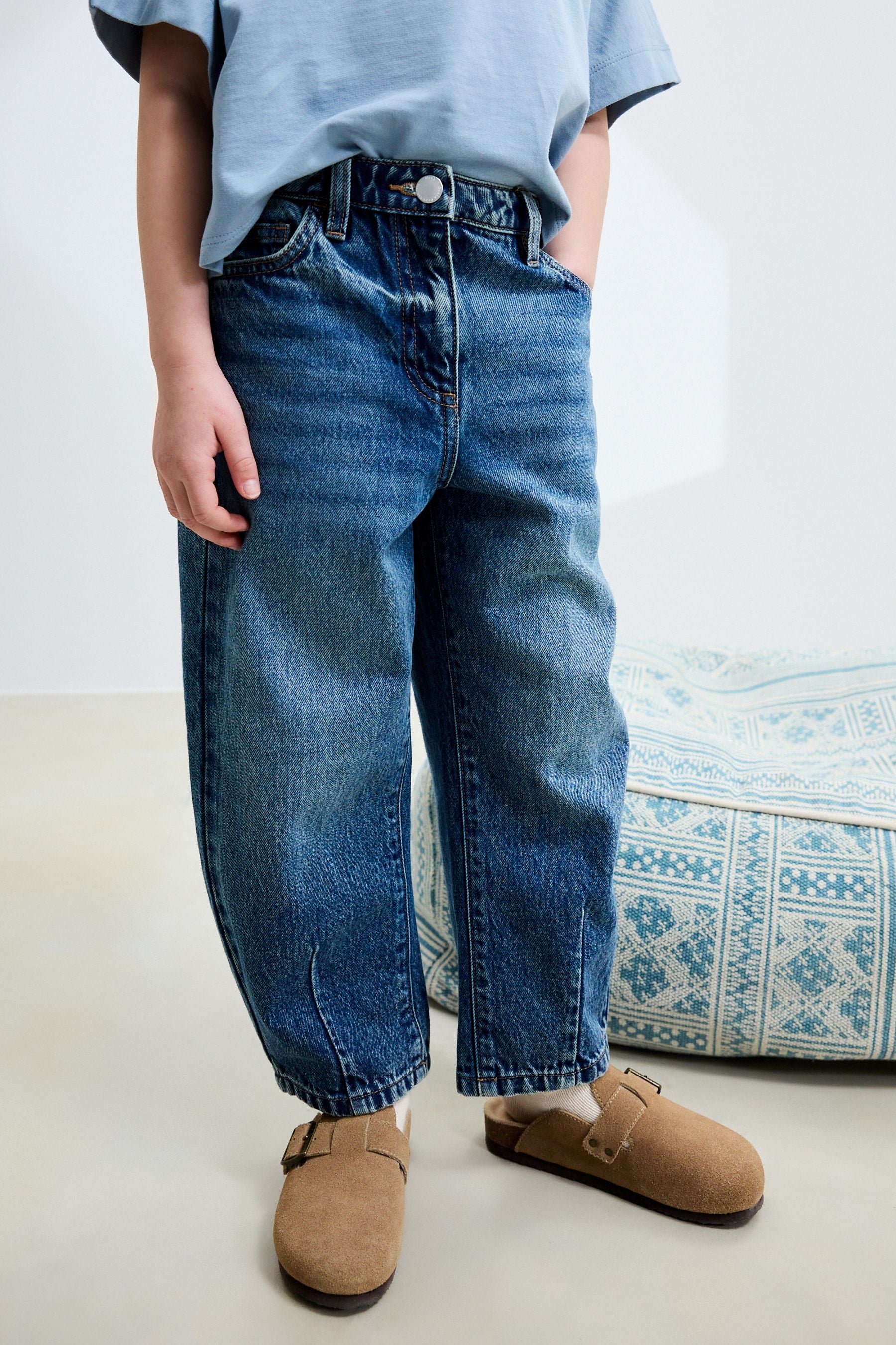 AM8803s1_3L.jpg