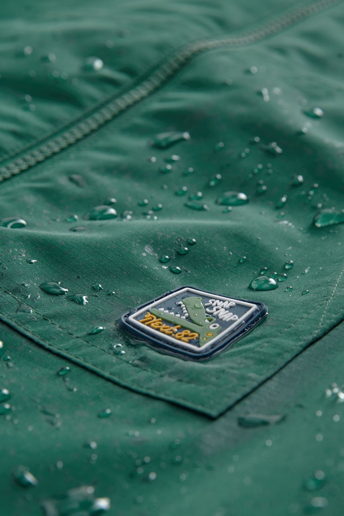 Combinezon waterproof Pumpkin Puddlesuit, căptușit cu fleece, cu crocodil – verde, băieți, 3-6 luni - 6-7 ani, NEXT