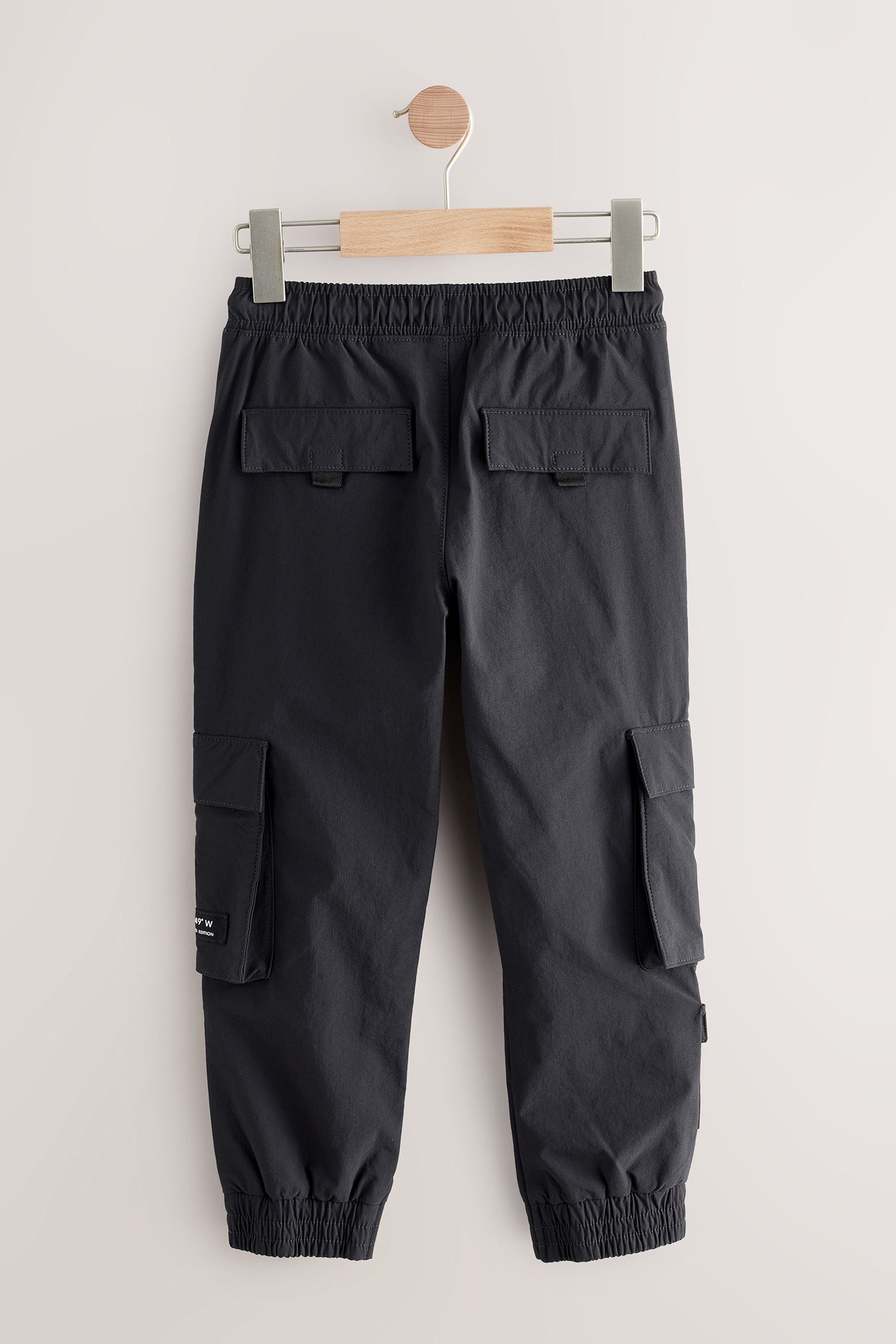 AW1551s5_3L.jpg