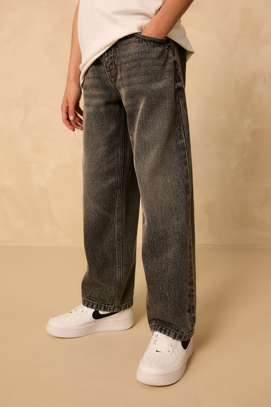 AW2143s1_3L.jpg