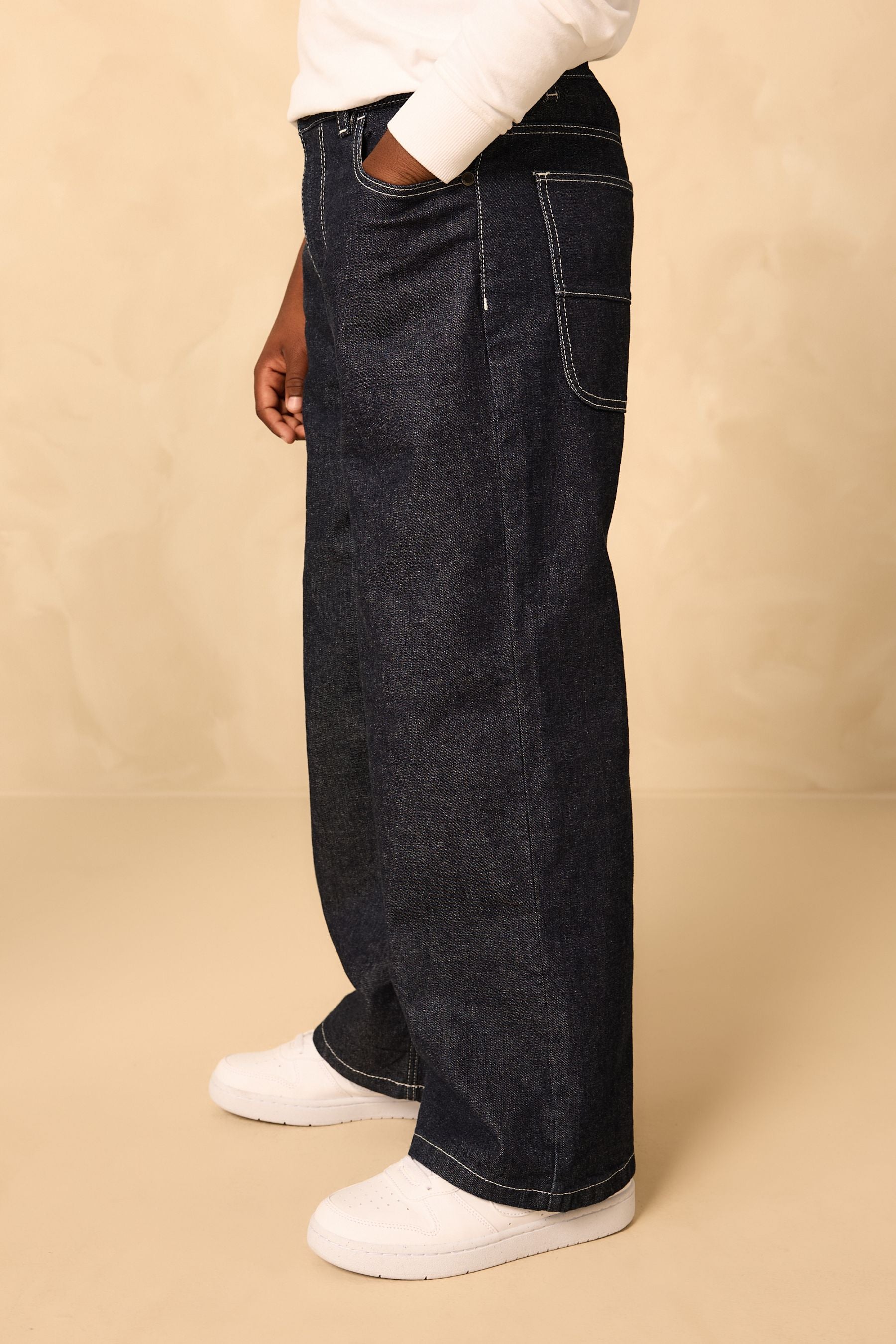 AW2144s9_3L.jpg