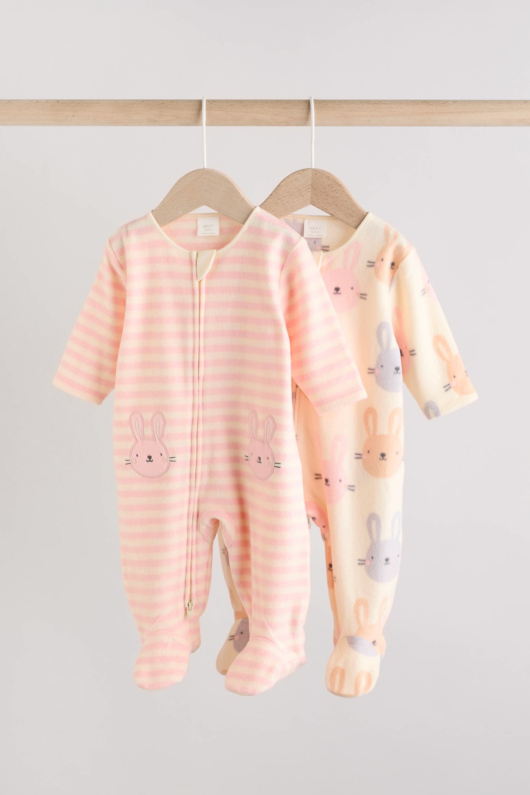 AW2306s1_3L.jpg