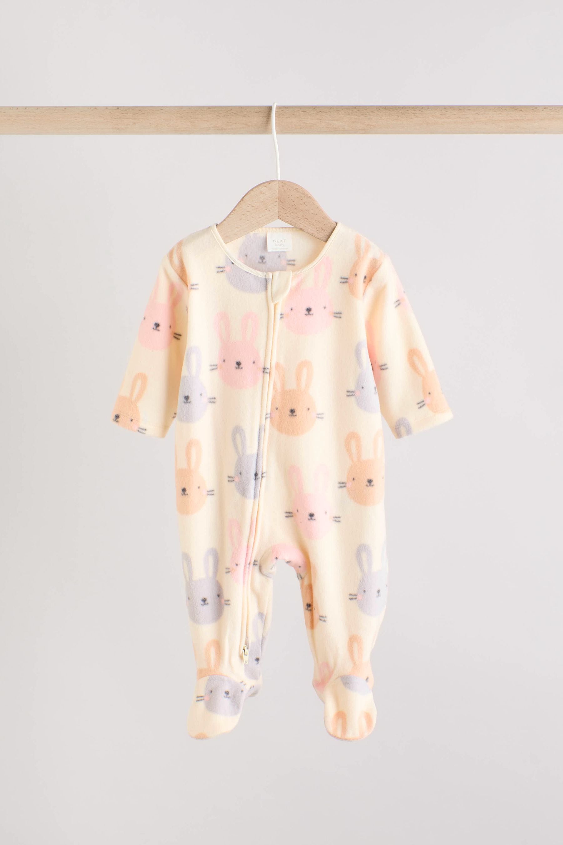 AW2306s4_3L.jpg
