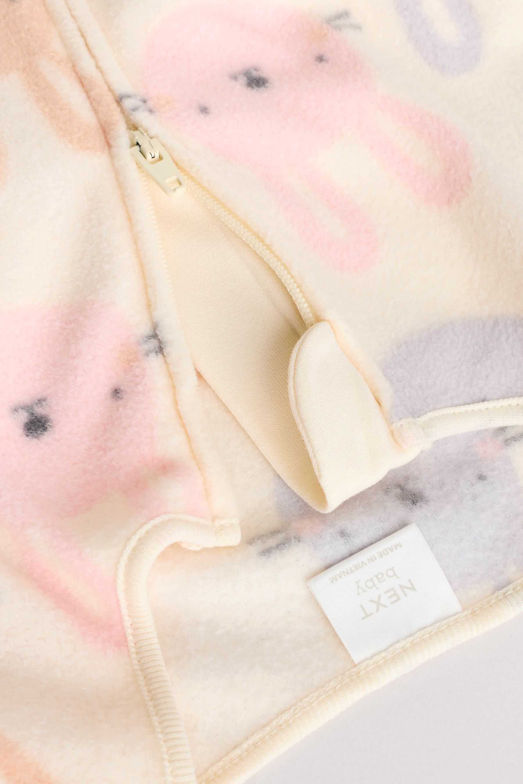 AW2306s8_3L.jpg