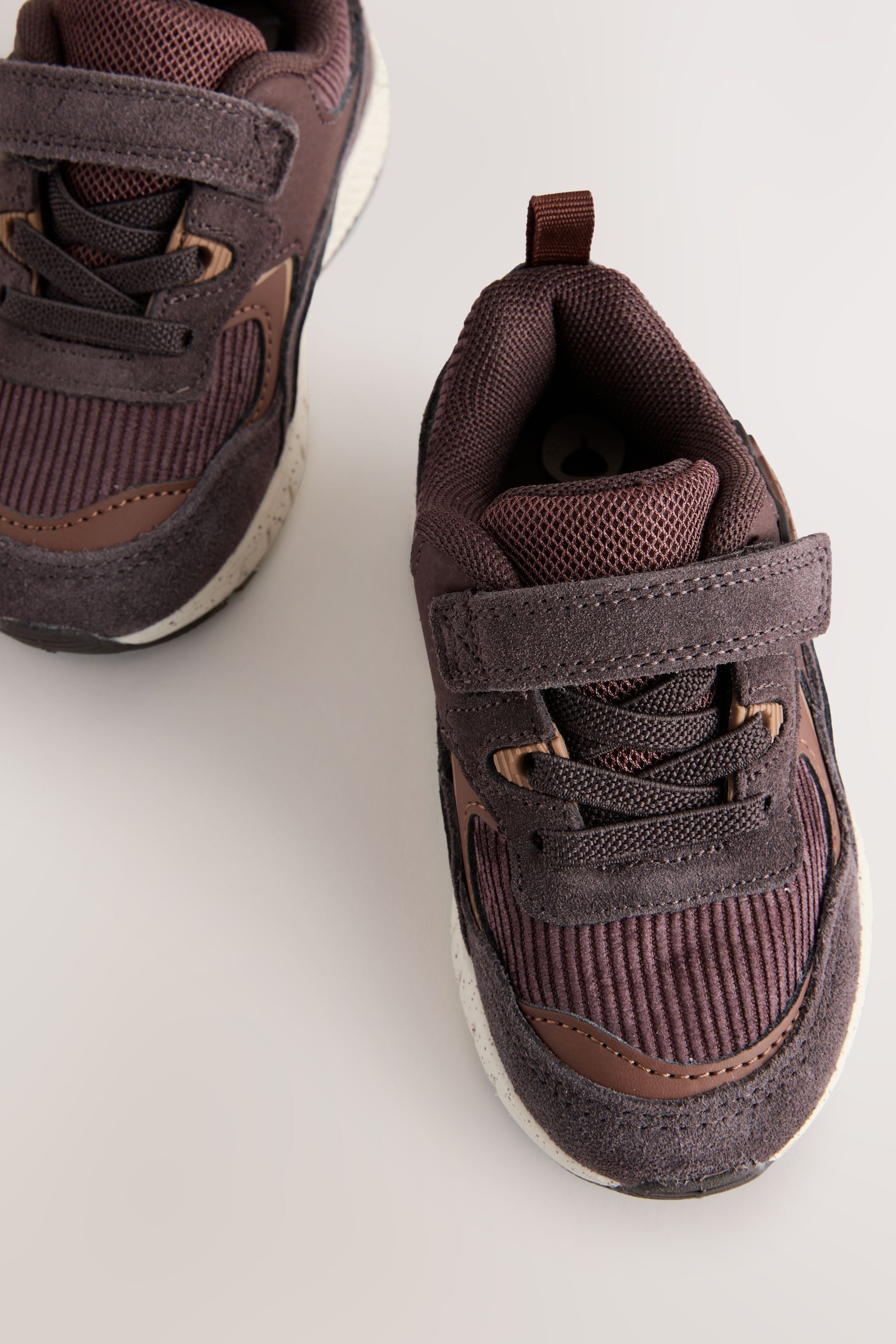 AY7590s3_3L.jpg