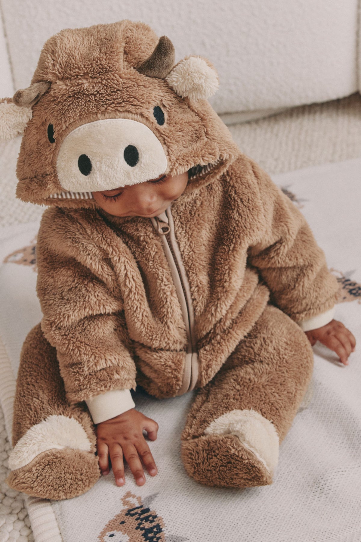 AY9950s8_3L (1).jpg
