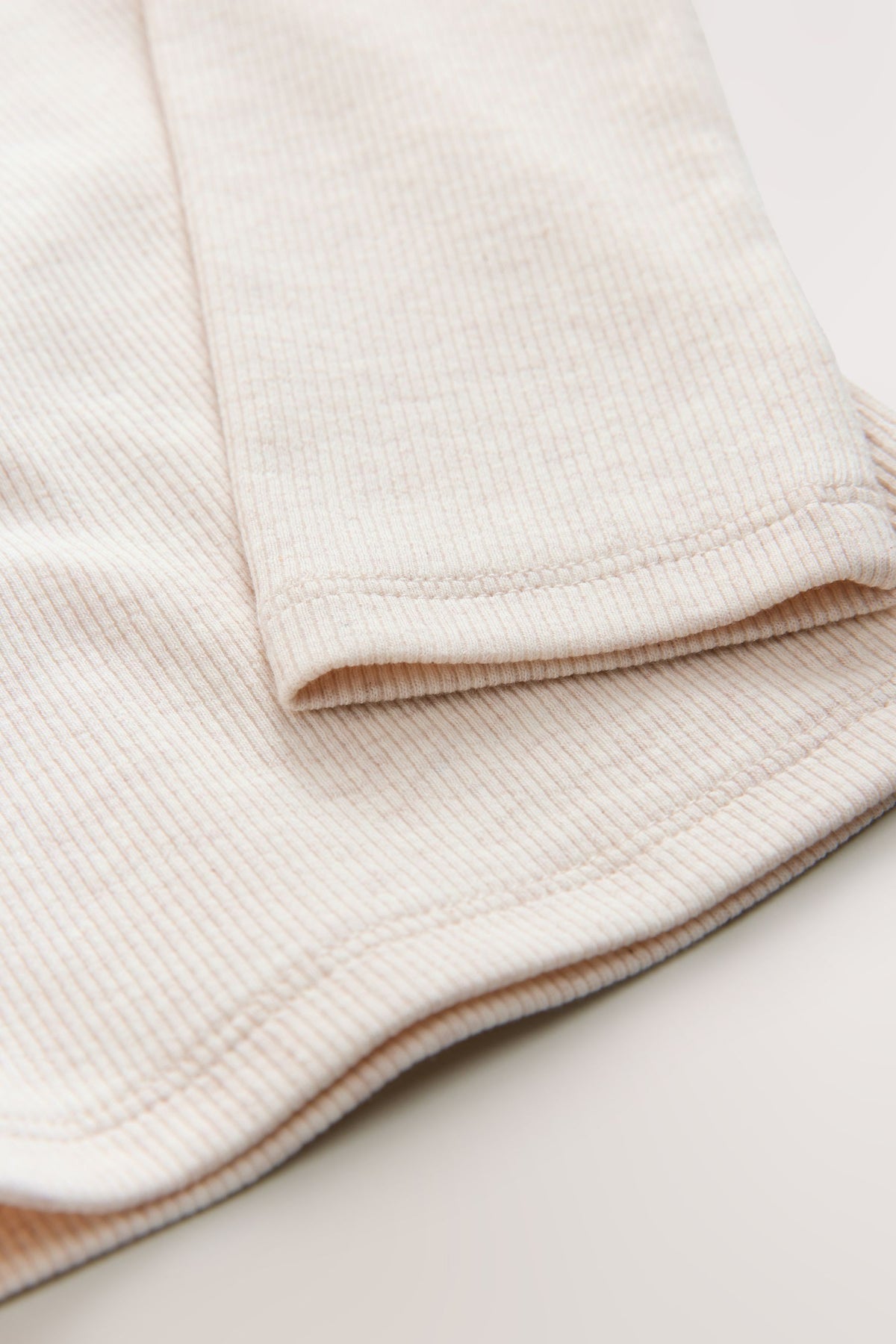Top din tricot cu nervuri cu mânecă lungă – neutru, fete, 3 ani - 16 ani, NEXT