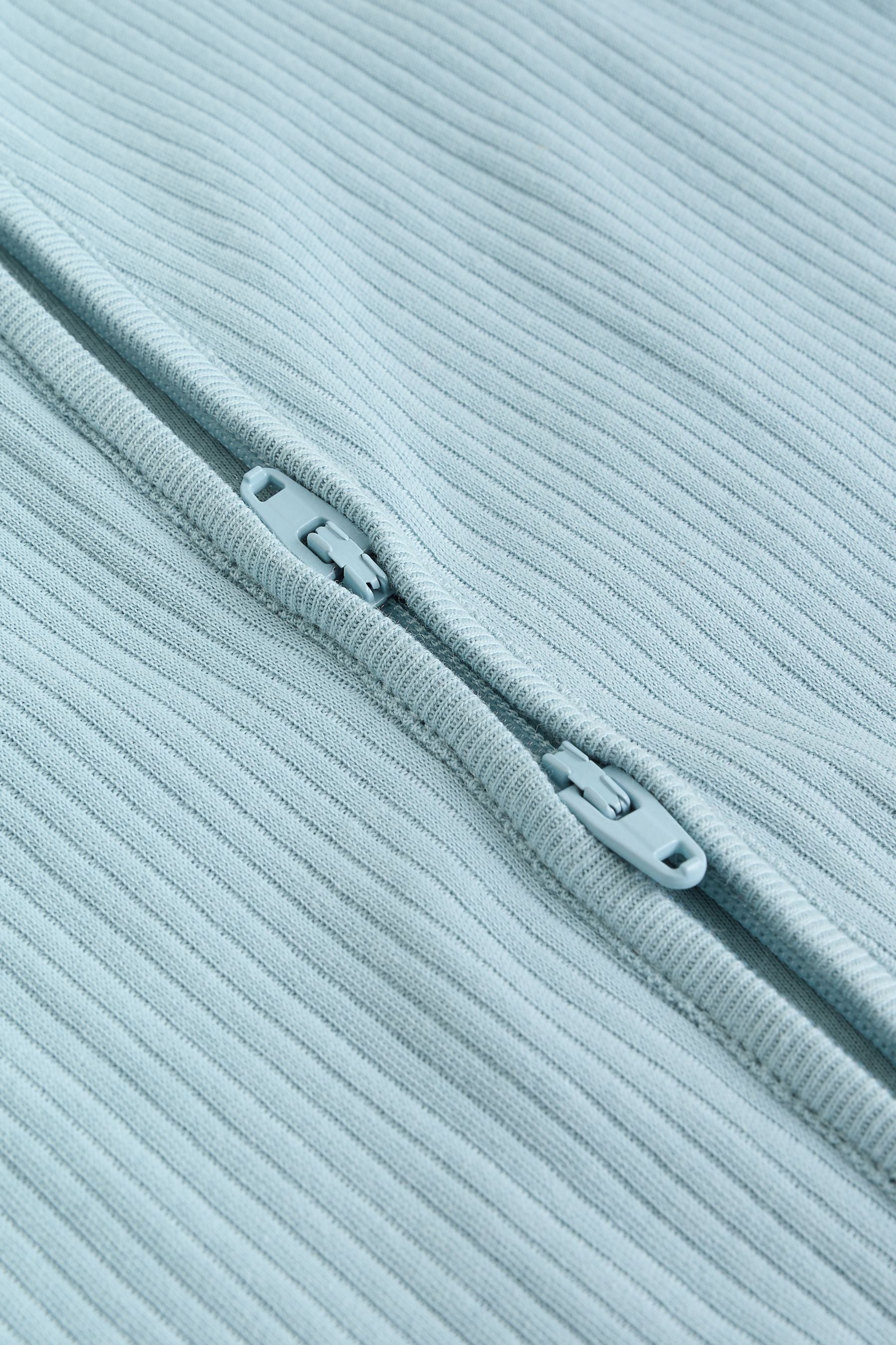 F13419s17_3L.jpg