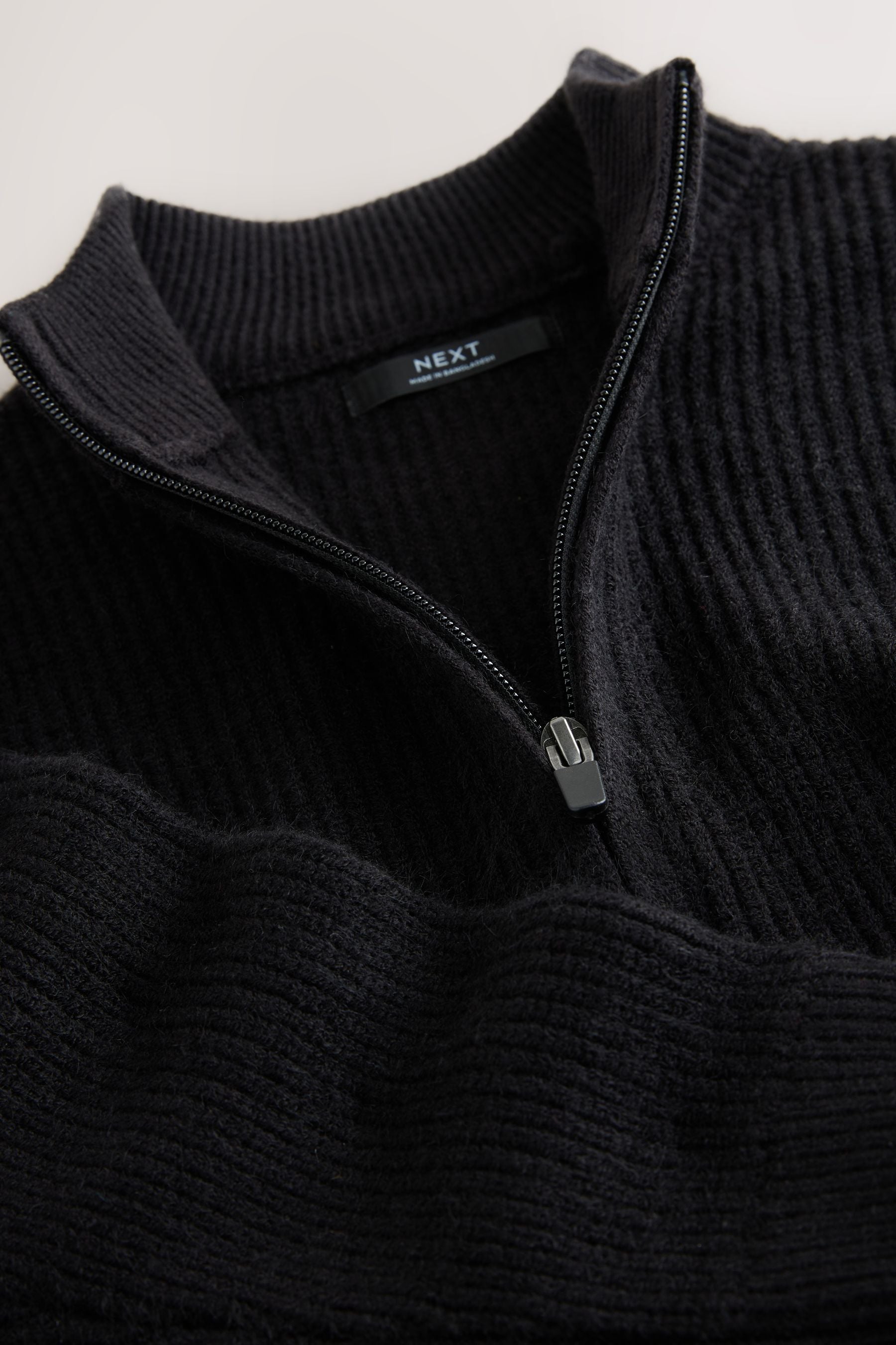 F23152s7_3L.jpg