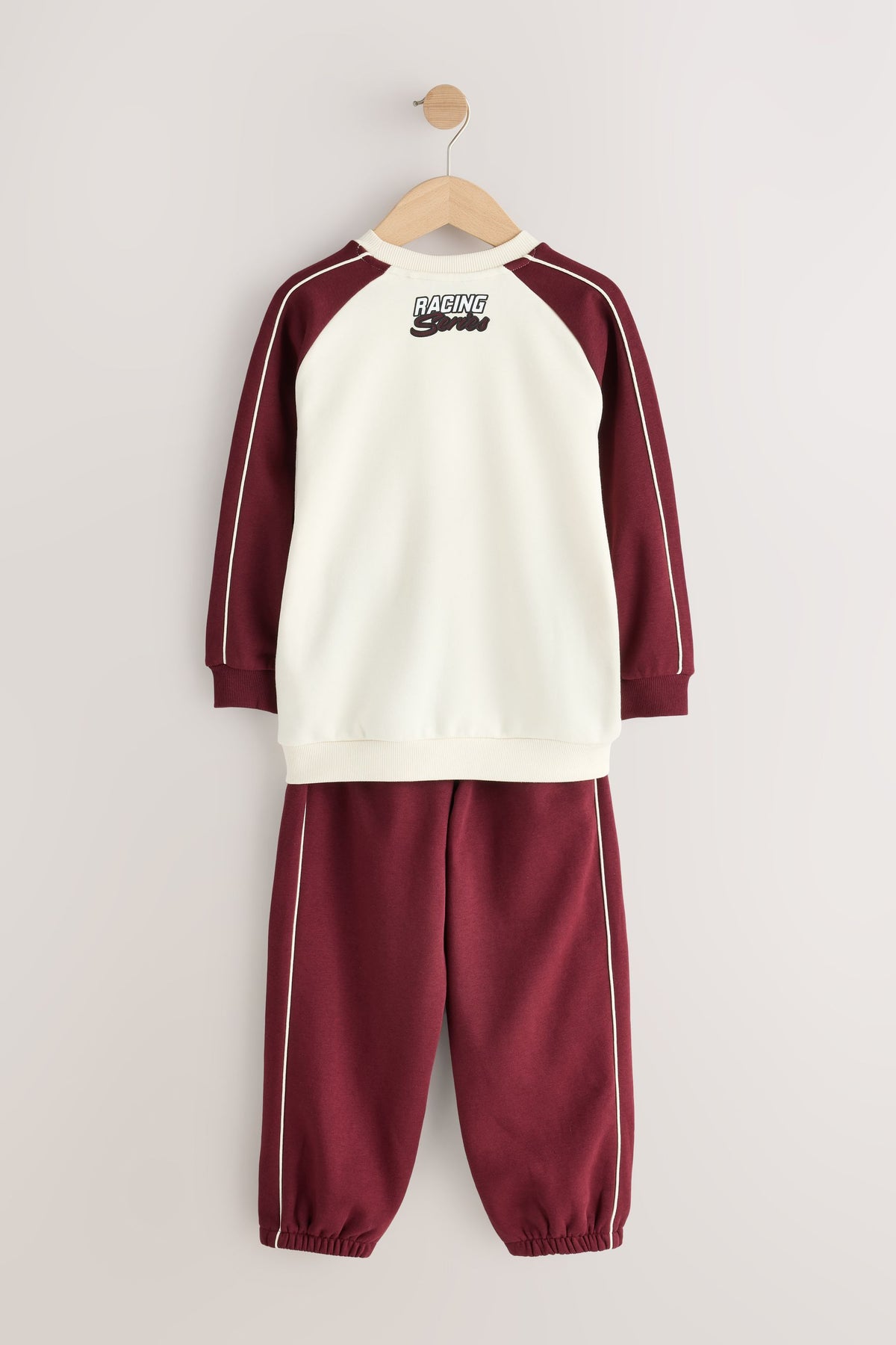 Set bluză cu guler rotund și pantaloni de trening – roșu, băieți, 3-6 luni - 6-7 ani, NEXT - imagine 8