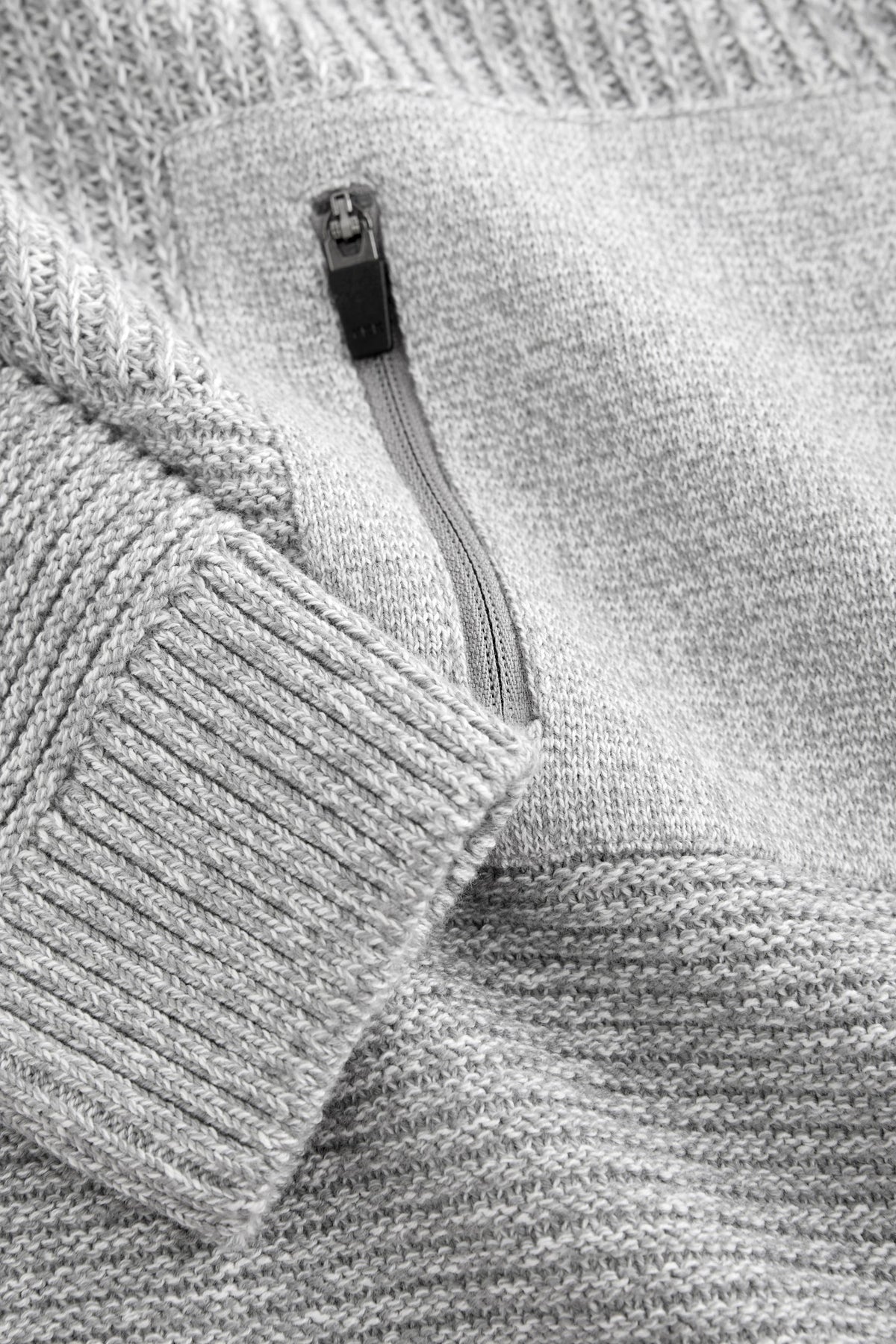 G67273s5_3L.jpg