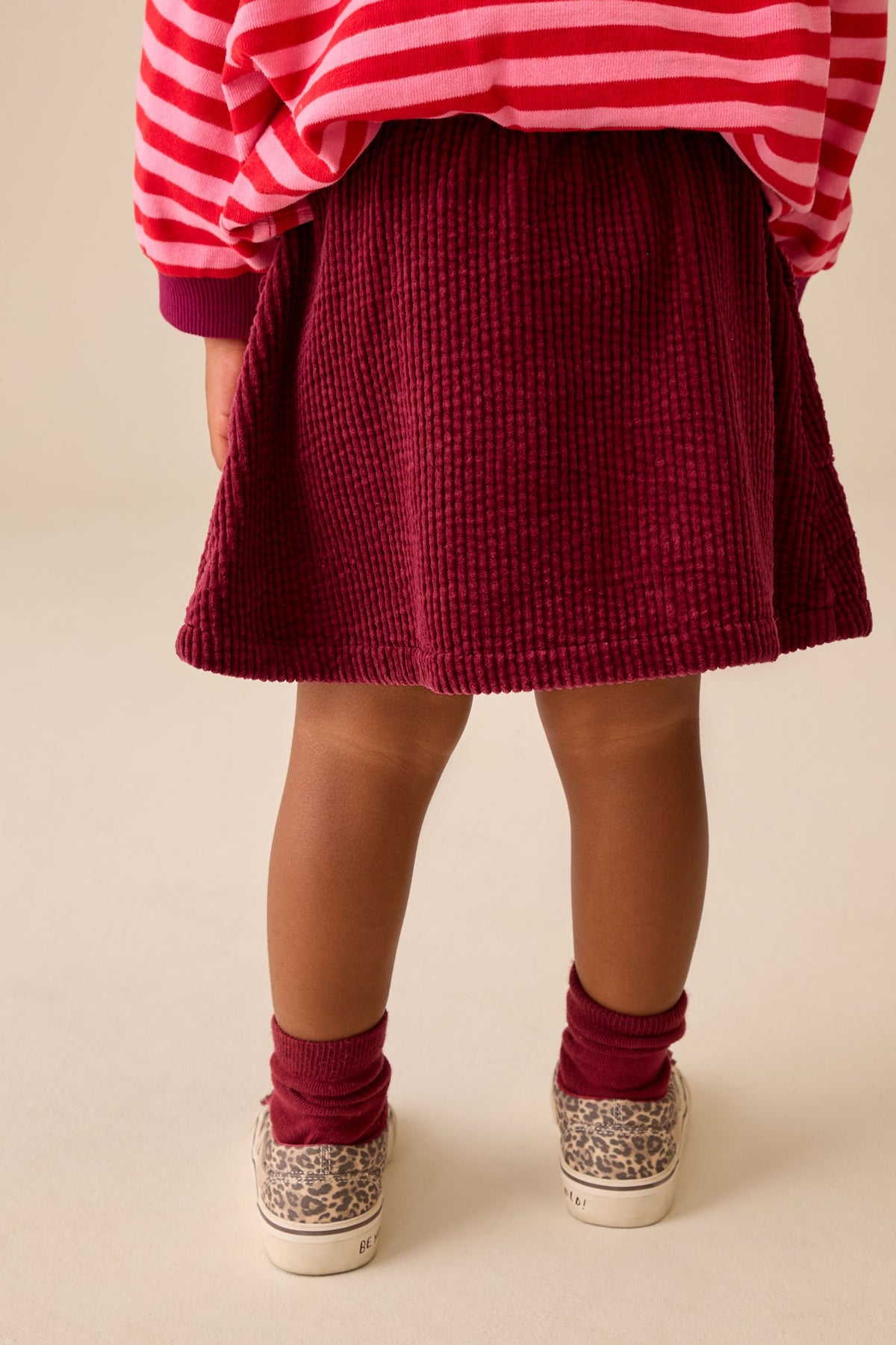 G67446s2_3L.jpg