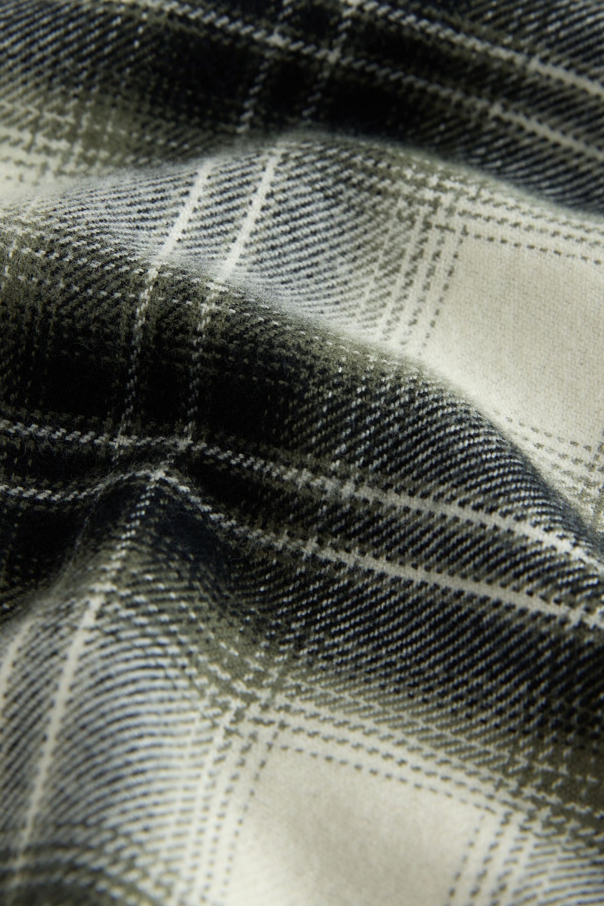 G68326s9_3L.jpg