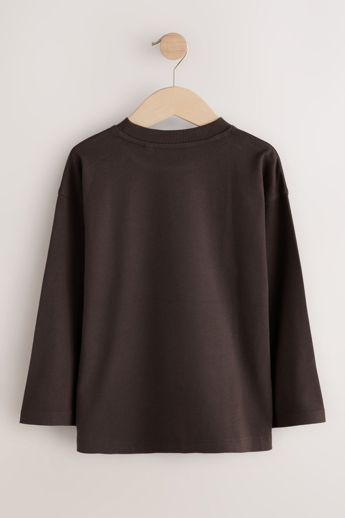 Tricou confortabil cu mânecă lungă maro ciocolatiu - Maro ciocolatiu, Băieți, 3 ani - 16 ani, NEXT - imagine 4