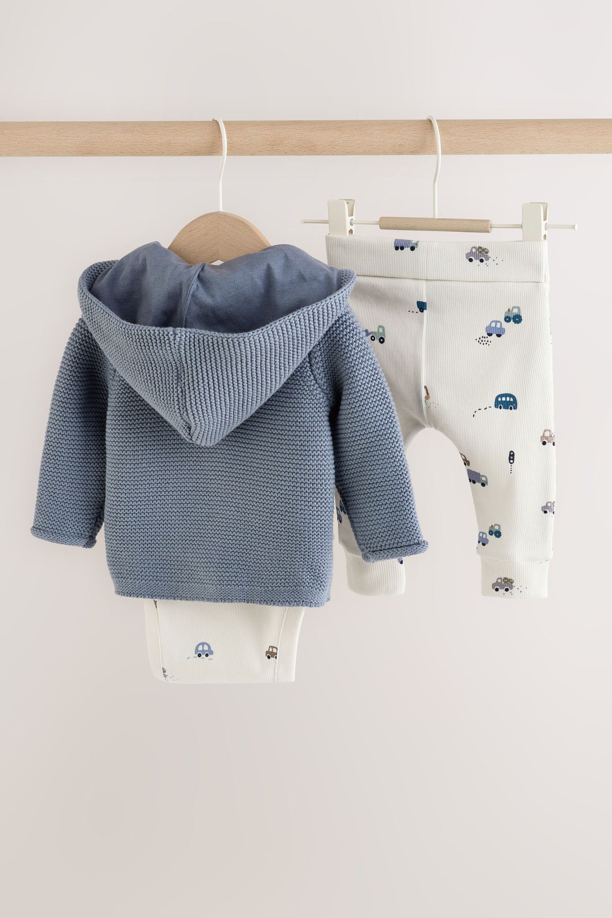 Set cu cardigan tricotat cu vehicule, body și colanți, pentru bebeluși – albastru, nou-născuți, până la 1 lună - 1,5-2 ani, NEXT - imagine 5