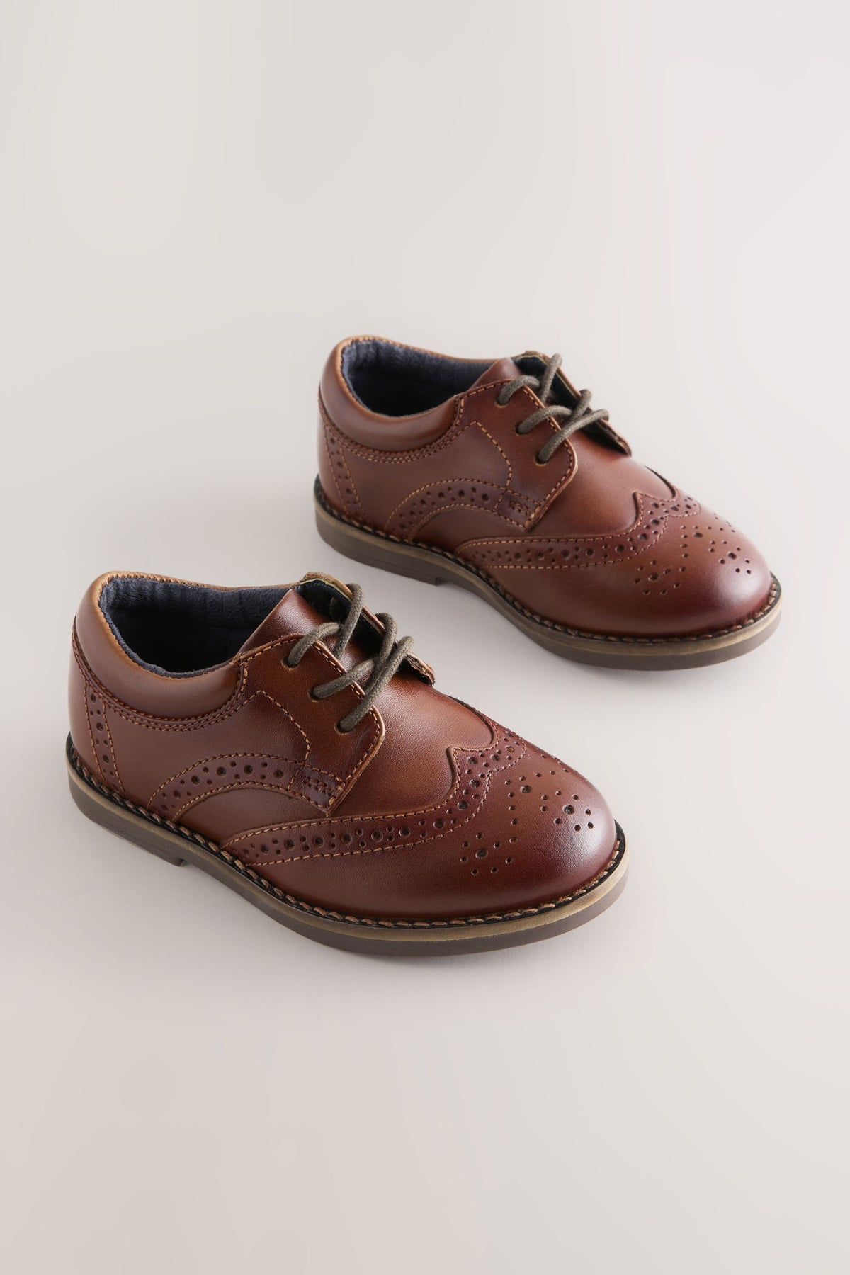 Pantofi brogue cu șireturi, lățime standard (F) – maro coniac, băieți, UE 19 - UE 30, NEXT - imagine 9
