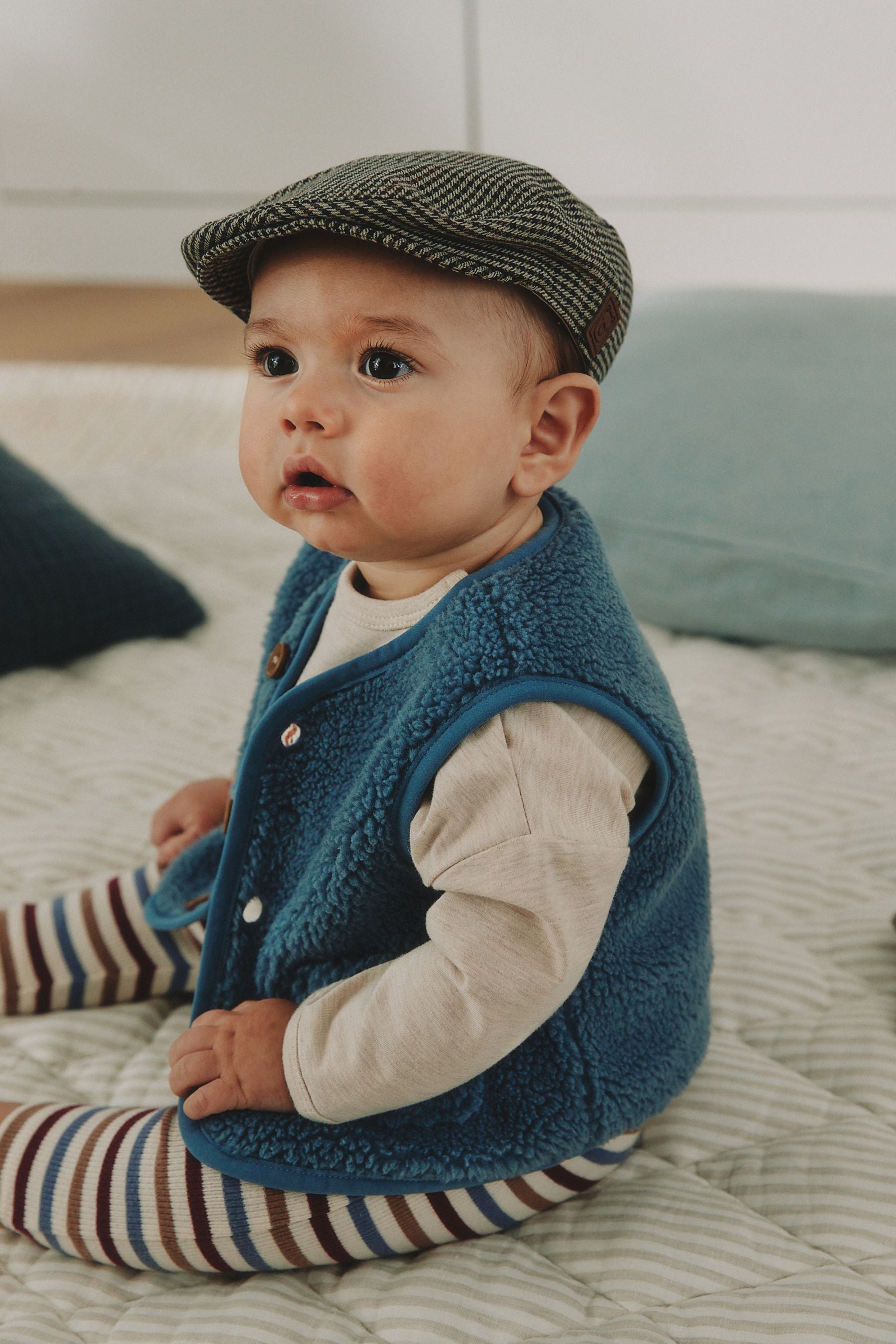 G97779s7_3L.jpg