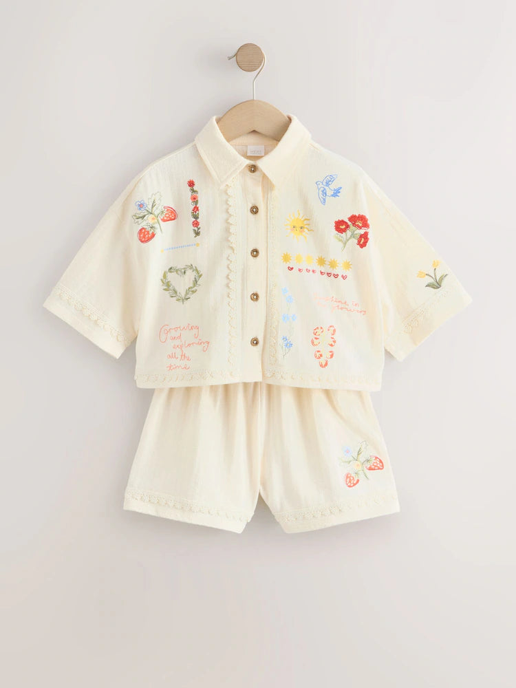 Set cu cămașă și pantaloni scurți cu broderie florală - crem, NEXT
