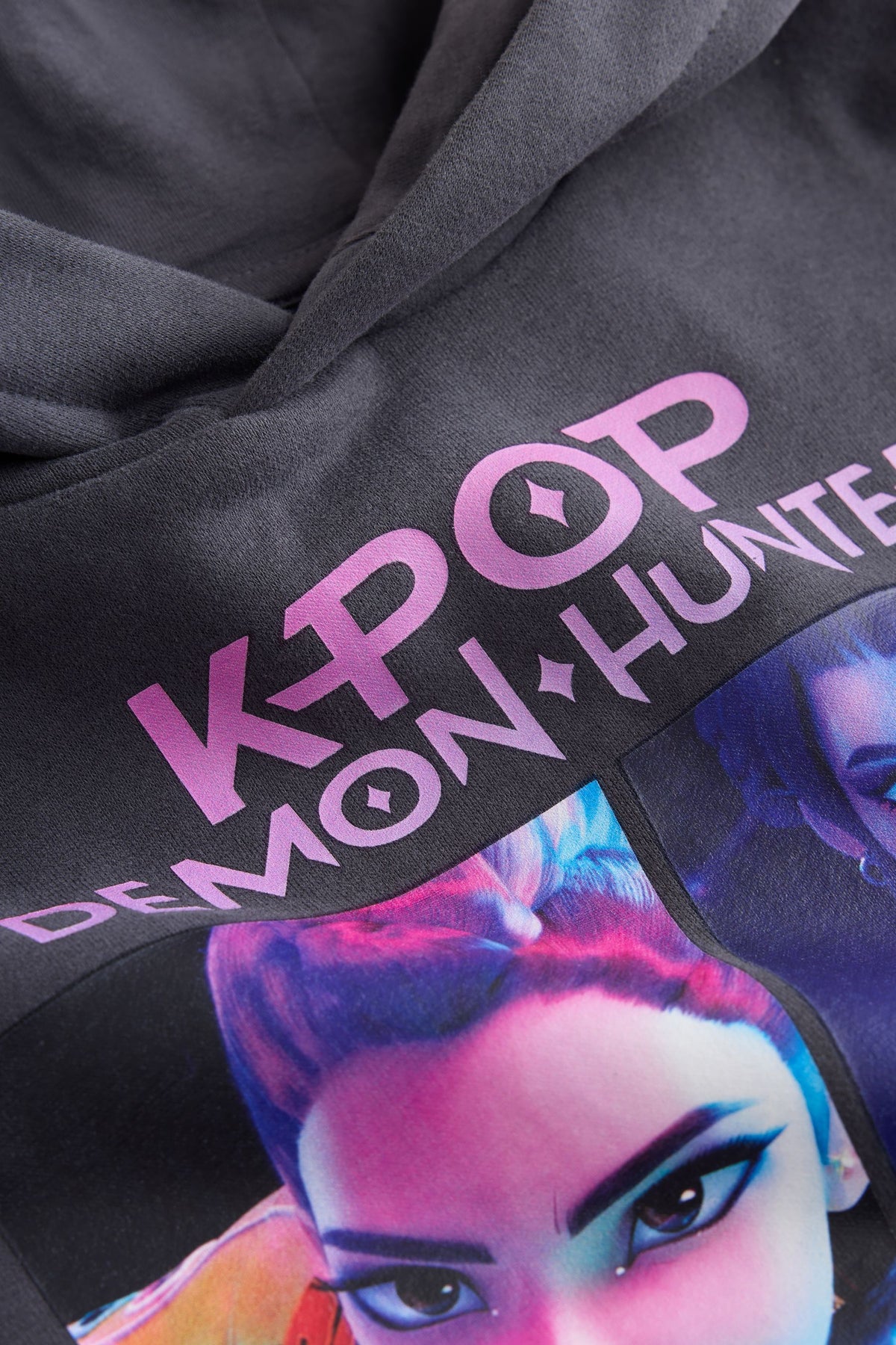 Hanorac cu glugă KPop Demon Hunters – gri cărbune, fete, 6 ani - 16 ani, NEXT - imagine 3