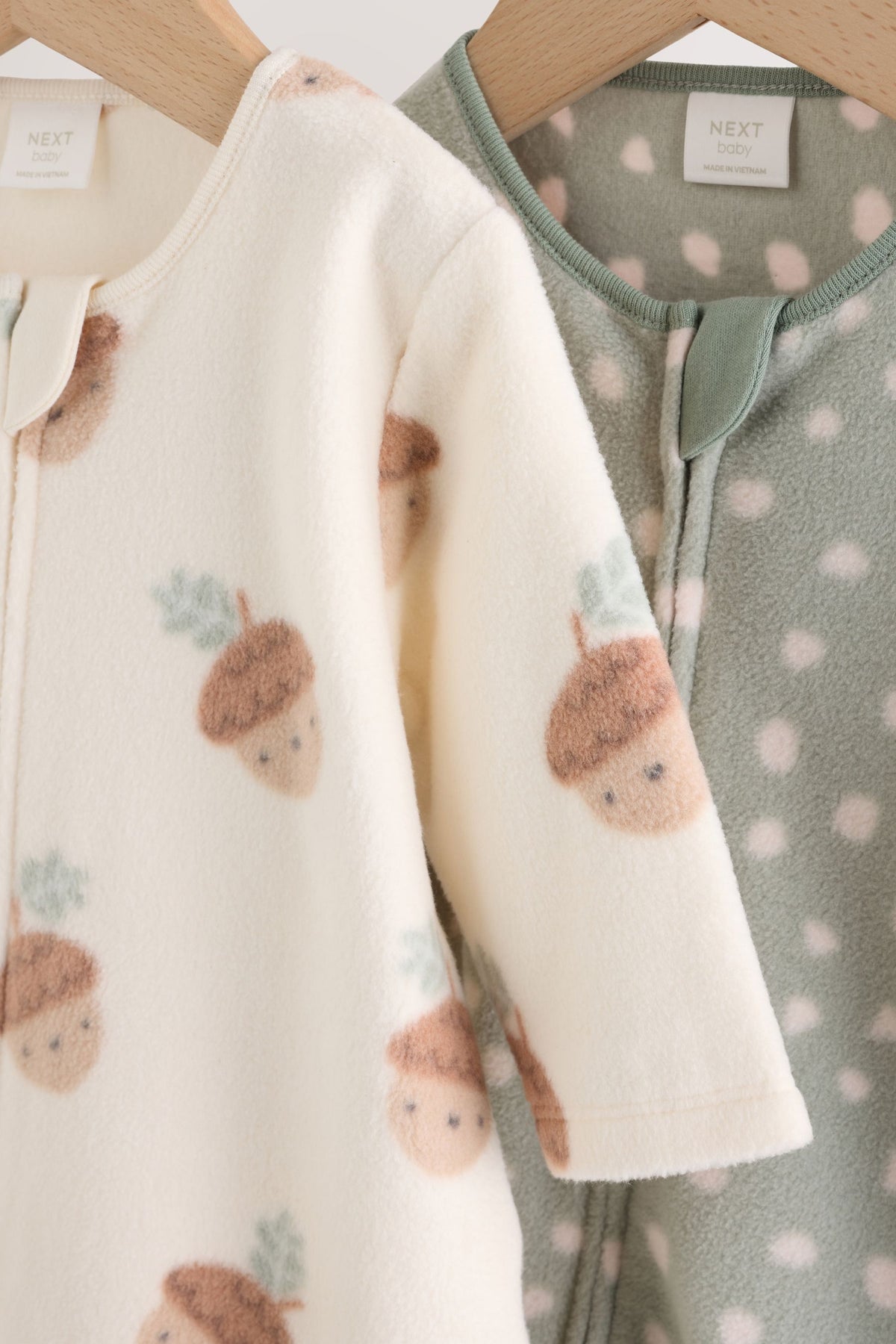 W08629s10_3L.jpg