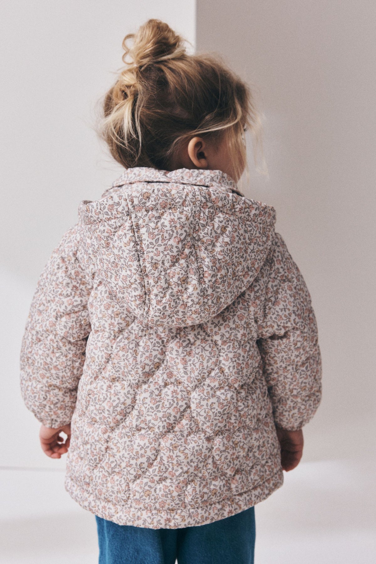 W13382s2_3L.jpg