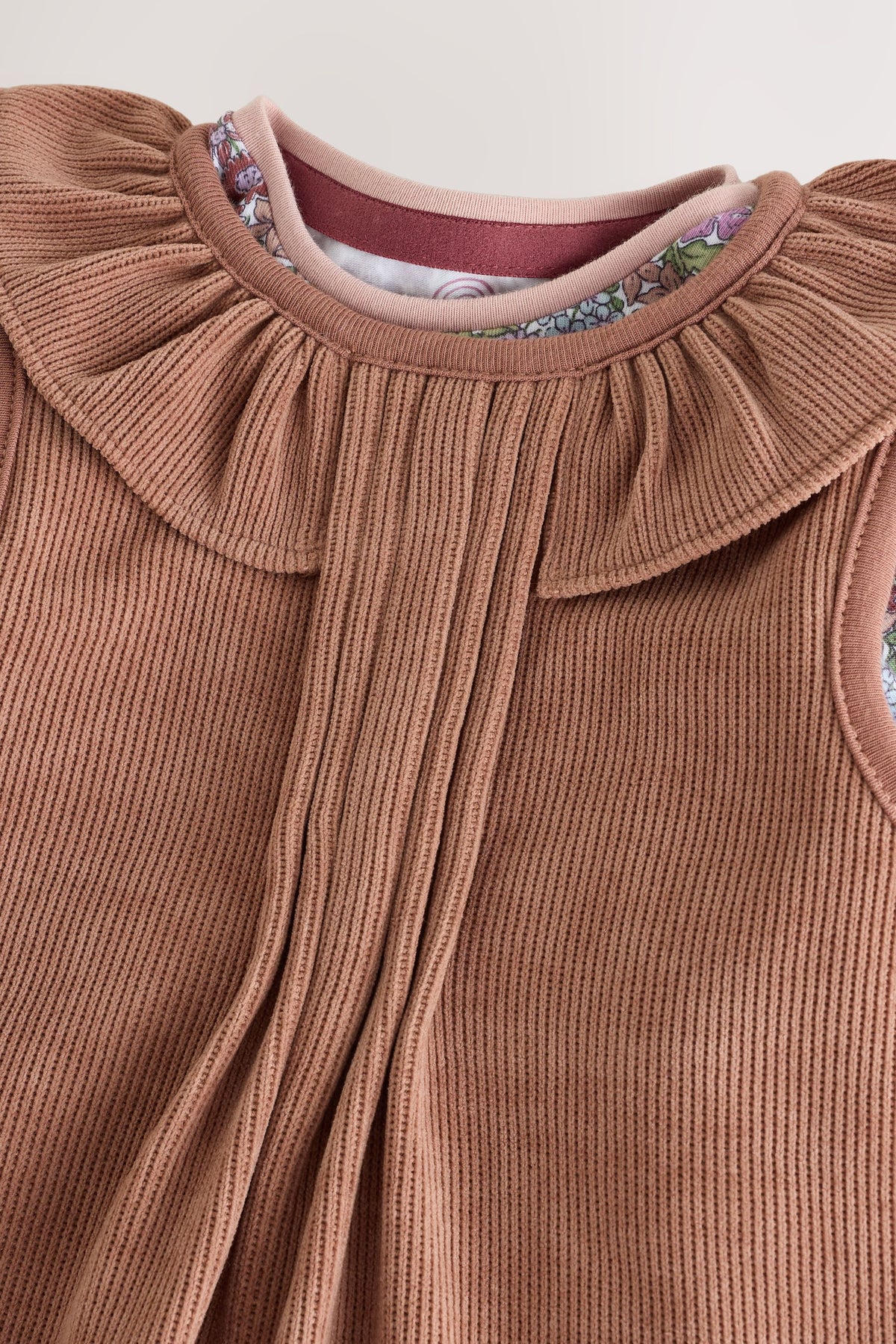 W18757s5_3L.jpg