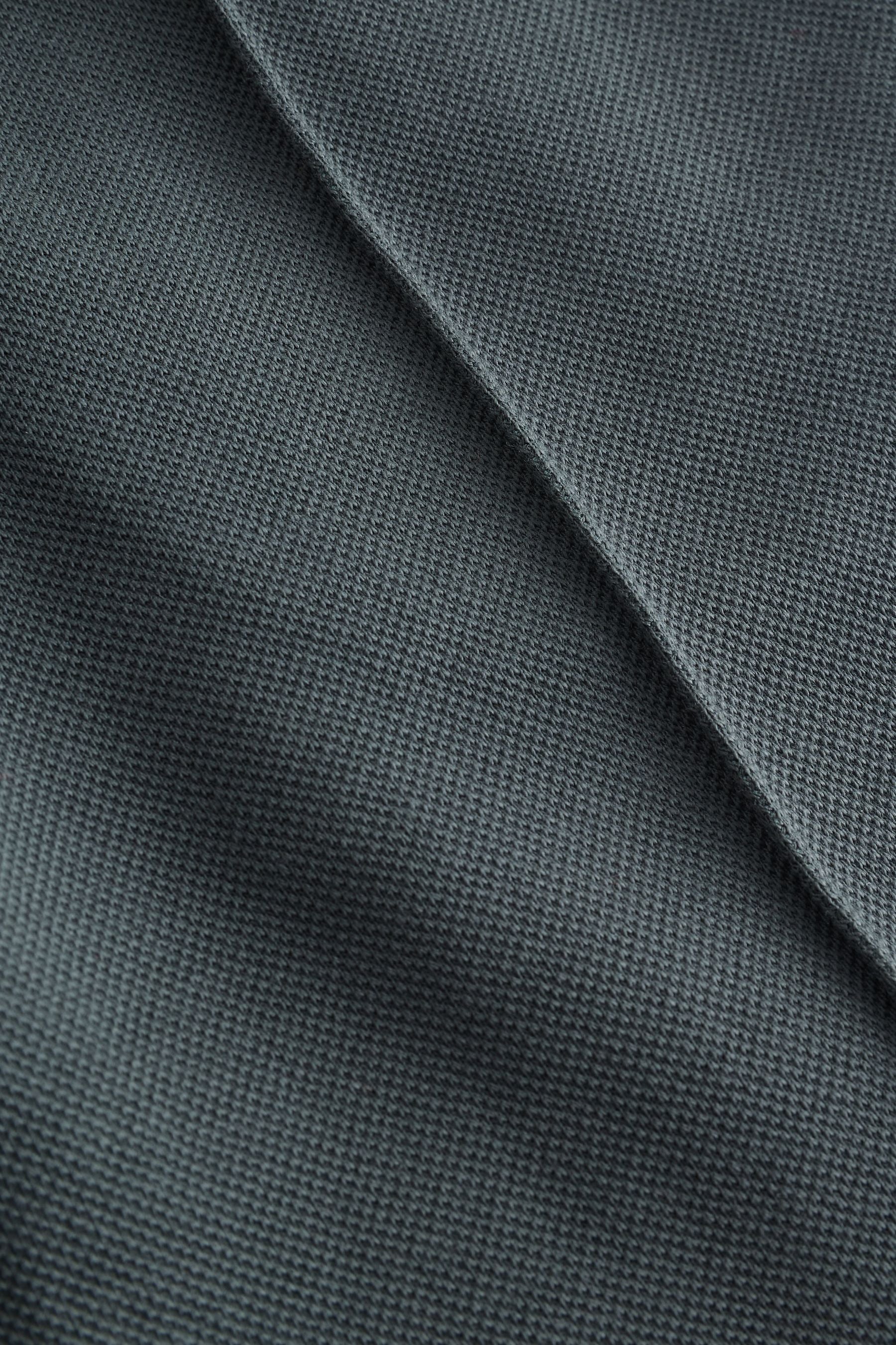 Y29478s5_3L.jpg